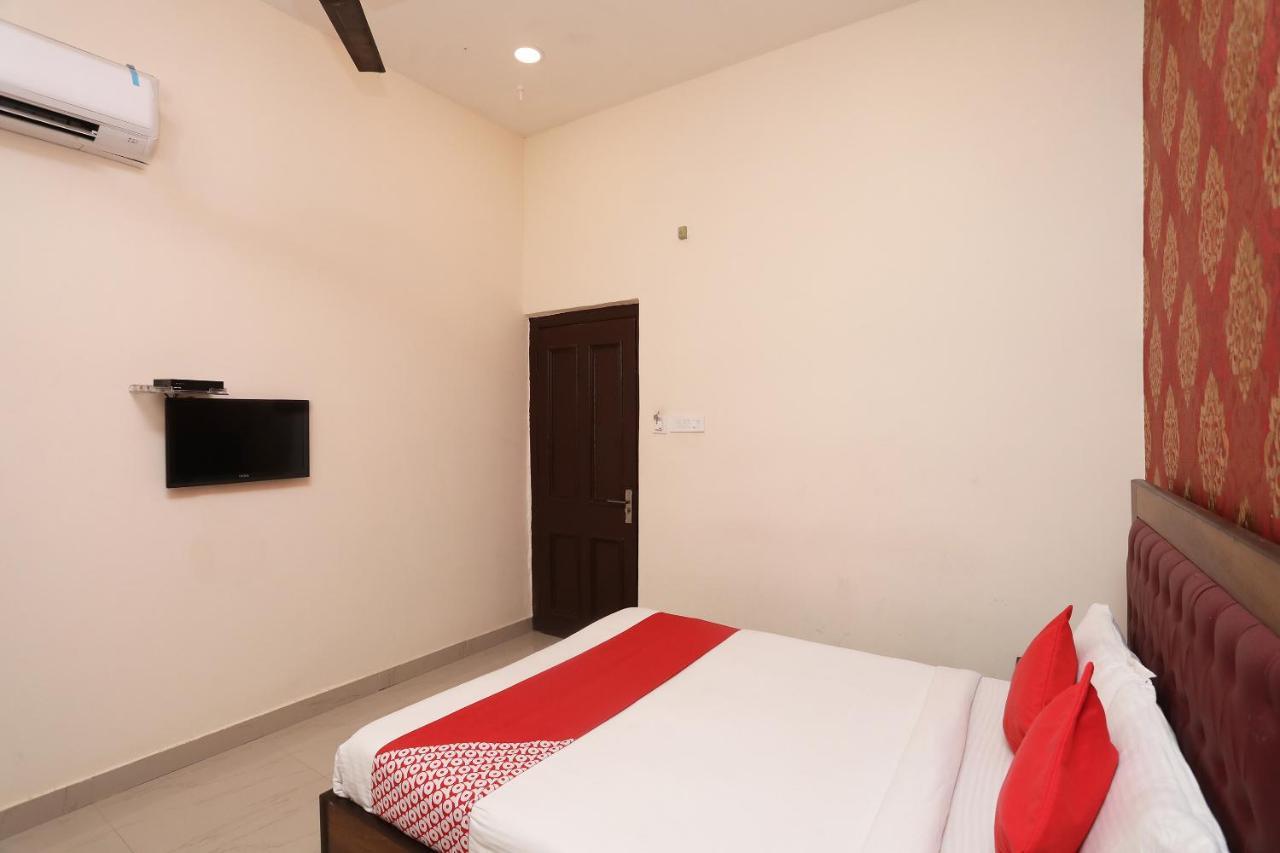Flagship 13641 Elgin Terrace Hotel Alīpur Екстериор снимка