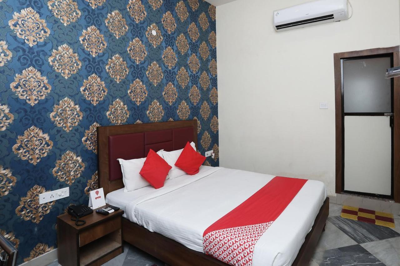 Flagship 13641 Elgin Terrace Hotel Alīpur Екстериор снимка